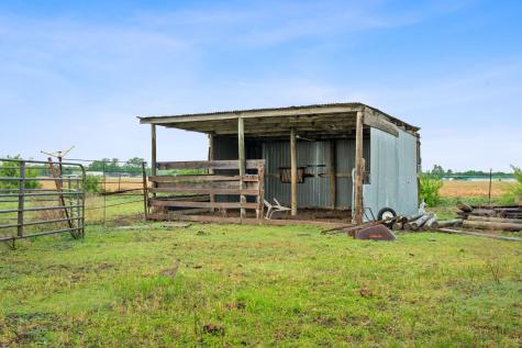 9338 E San Marcos Highway Fentress TX 78622