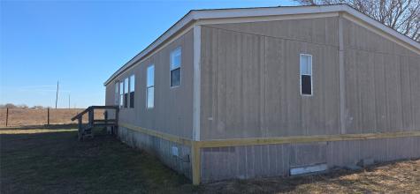 9338 E San Marcos Highway Fentress TX 78622