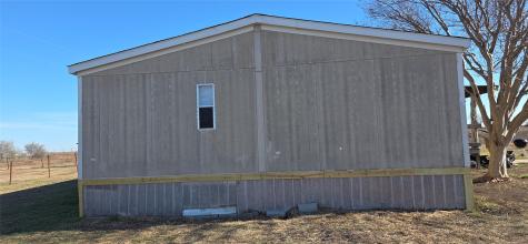 9338 E San Marcos Highway Fentress TX 78622