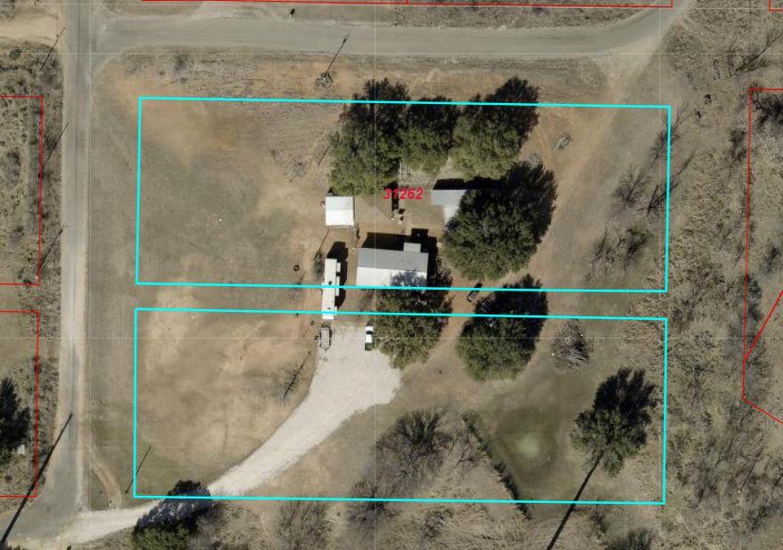 601 E Austin Avenue Llano TX 78643