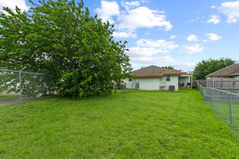 243-245 Marvin Cove Hutto TX 78634