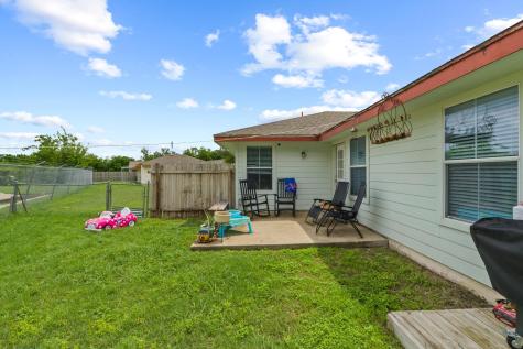 243-245 Marvin Cove Hutto TX 78634