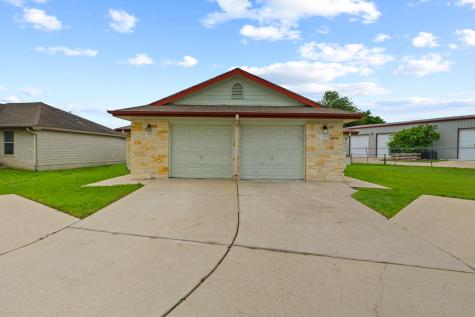 243-245 Marvin Cove Hutto TX 78634