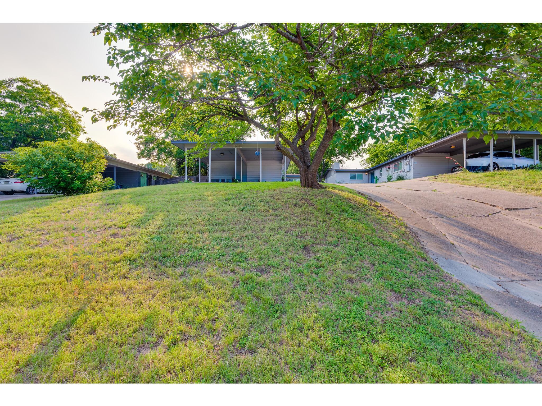 1606 Parker Lane Austin TX 78741