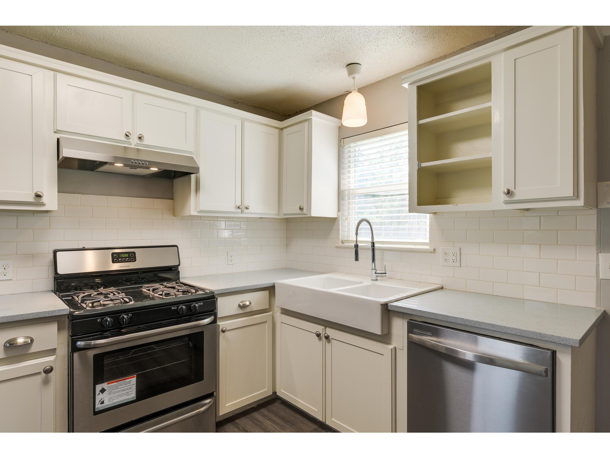 1606 Parker Lane Austin TX 78741