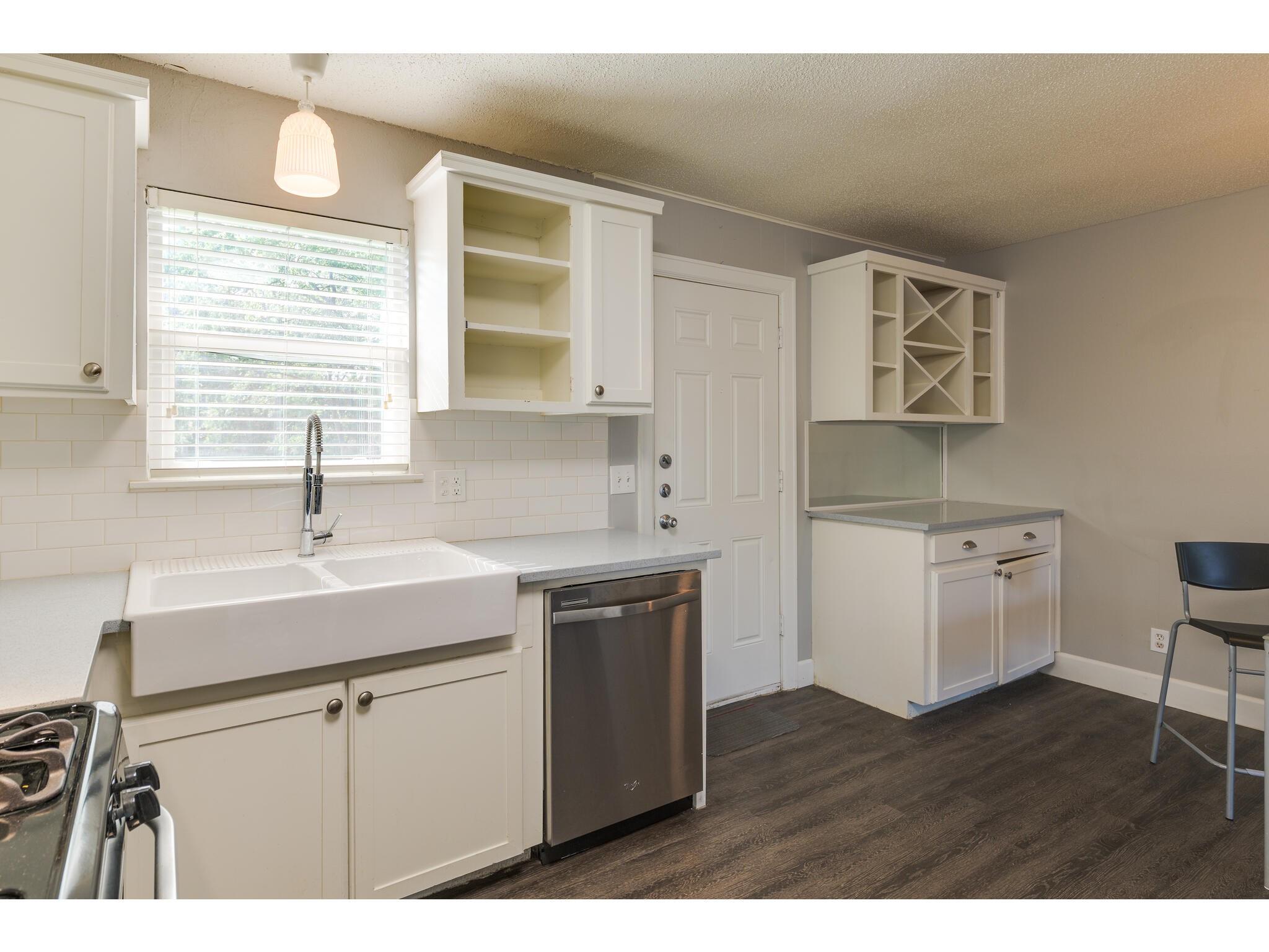 1606 Parker Lane Austin TX 78741