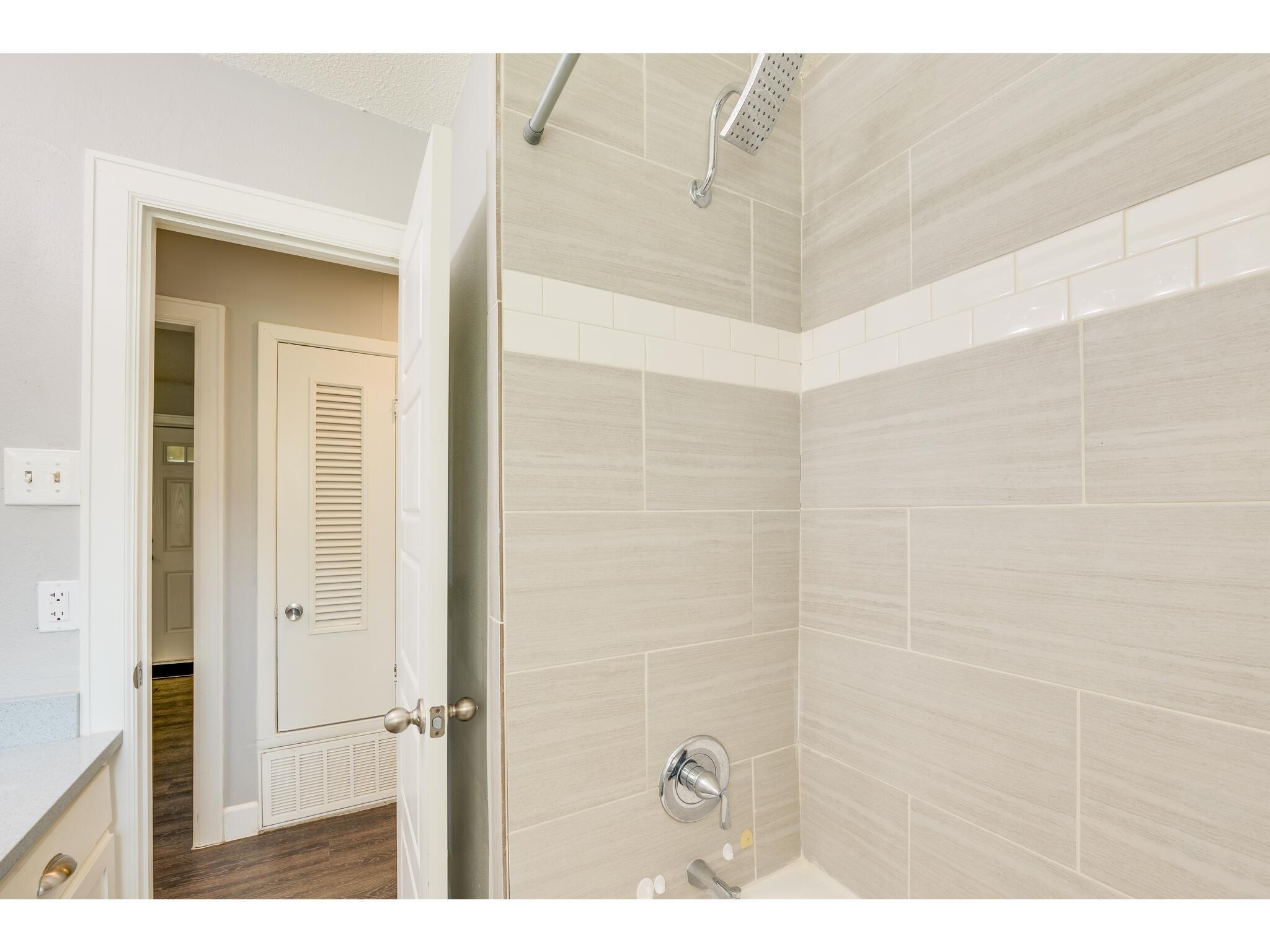 1606 Parker Lane Austin TX 78741