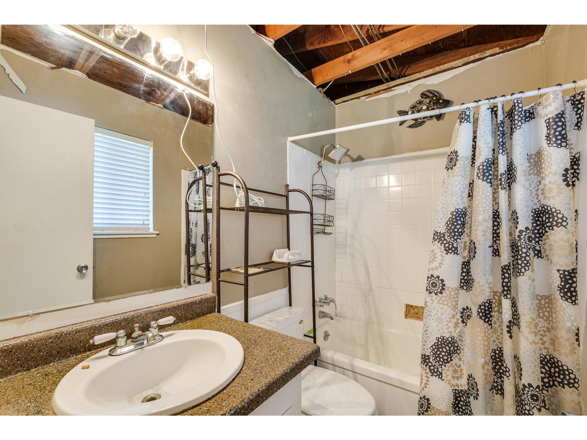 1606 Parker Lane Austin TX 78741
