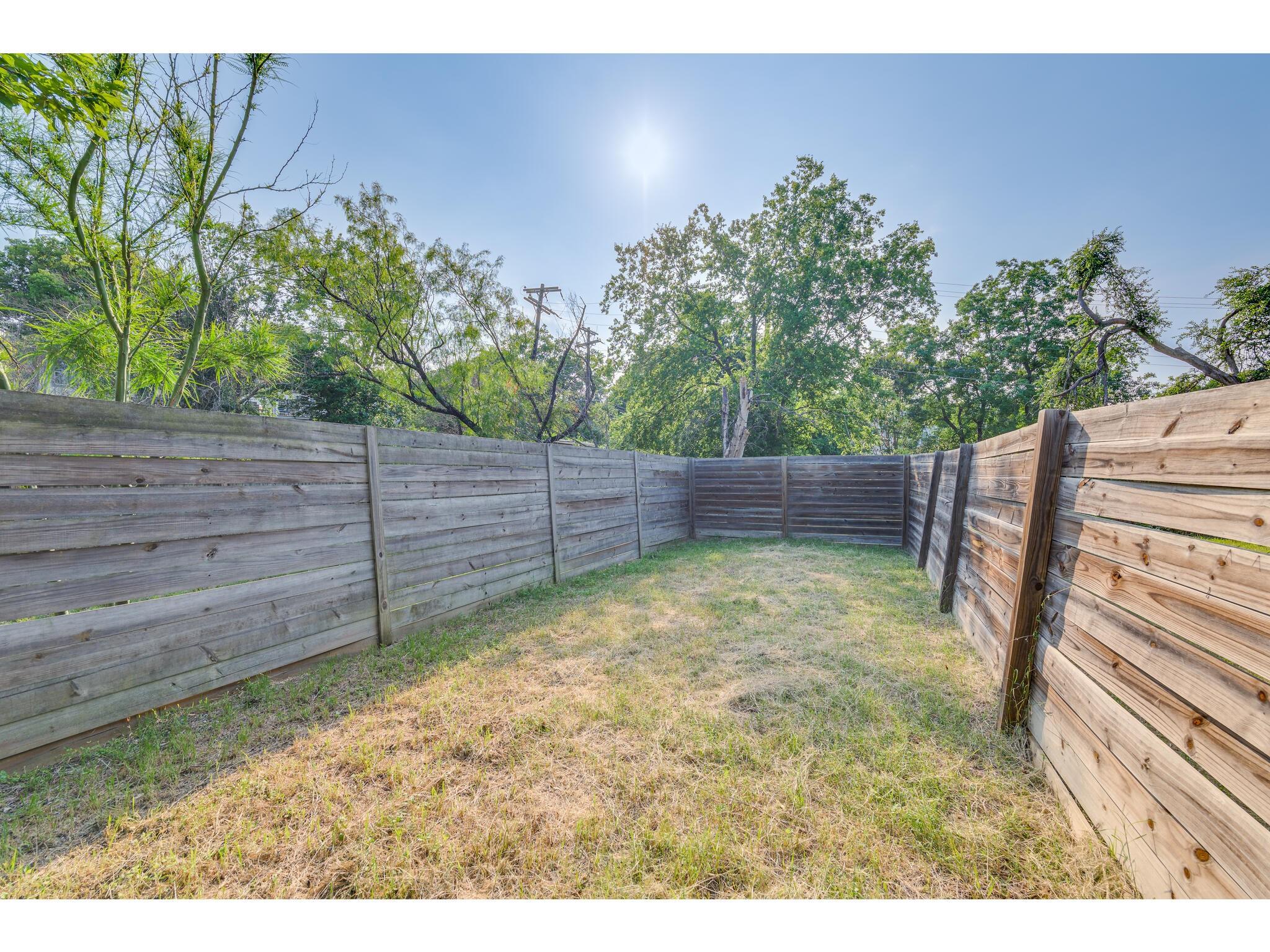 1606 Parker Lane Austin TX 78741