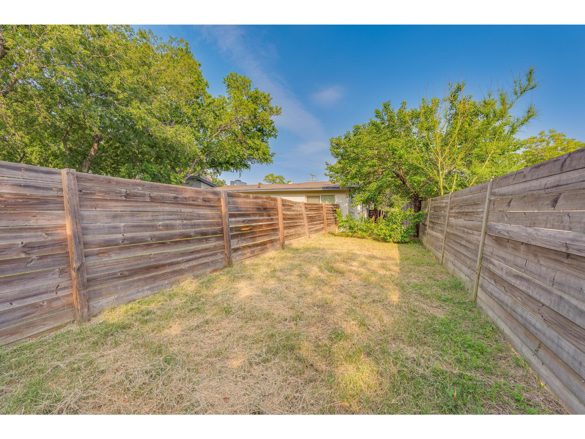 1606 Parker Lane Austin TX 78741