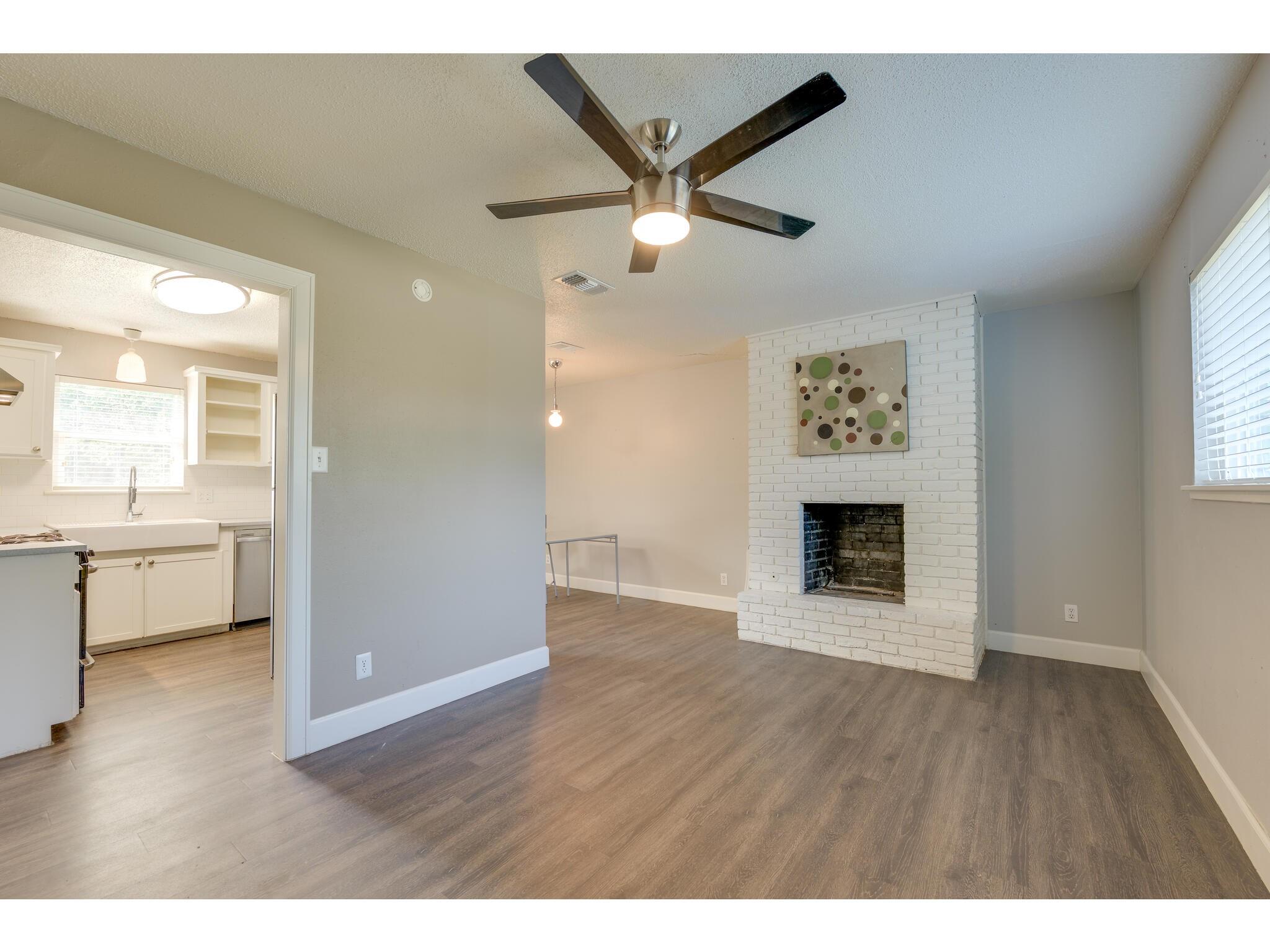1606 Parker Lane Austin TX 78741