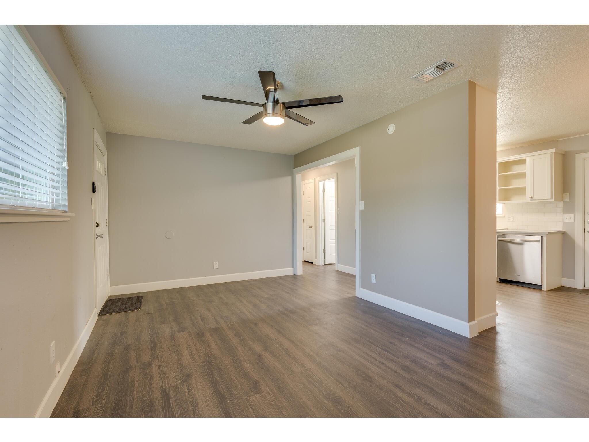 1606 Parker Lane Austin TX 78741