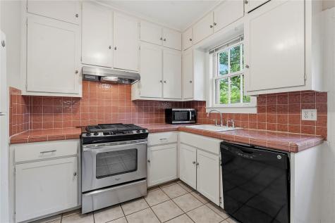 609 Carolyn Avenue Austin TX 78705