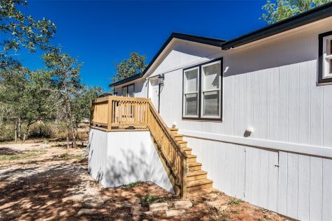 264 Flaming Oak Drive Bastrop TX 78602