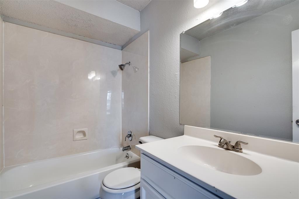 2005 Glen Allen Street Austin TX 78704