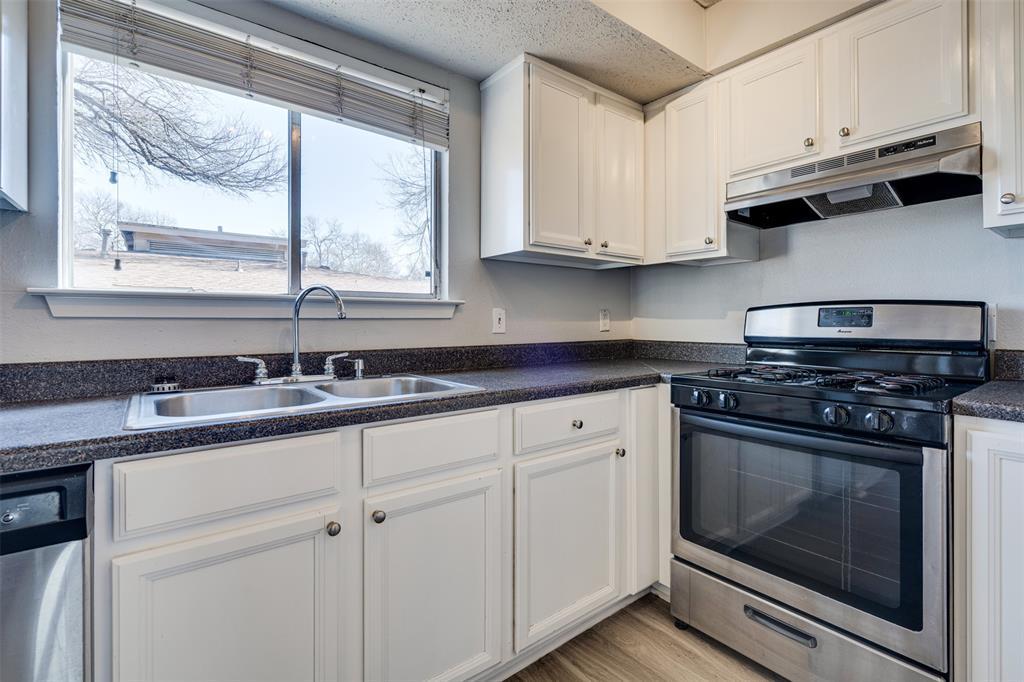 2005 Glen Allen Street Austin TX 78704