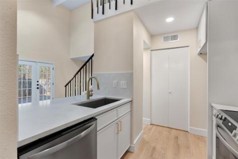 1702 Cinnamon Path Austin TX 78704