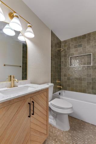 1702 Cinnamon Path Austin TX 78704