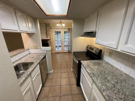 1702 Cinnamon Path Austin TX 78704