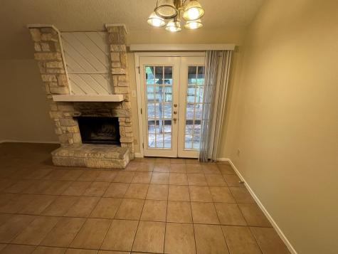 1702 Cinnamon Path Austin TX 78704