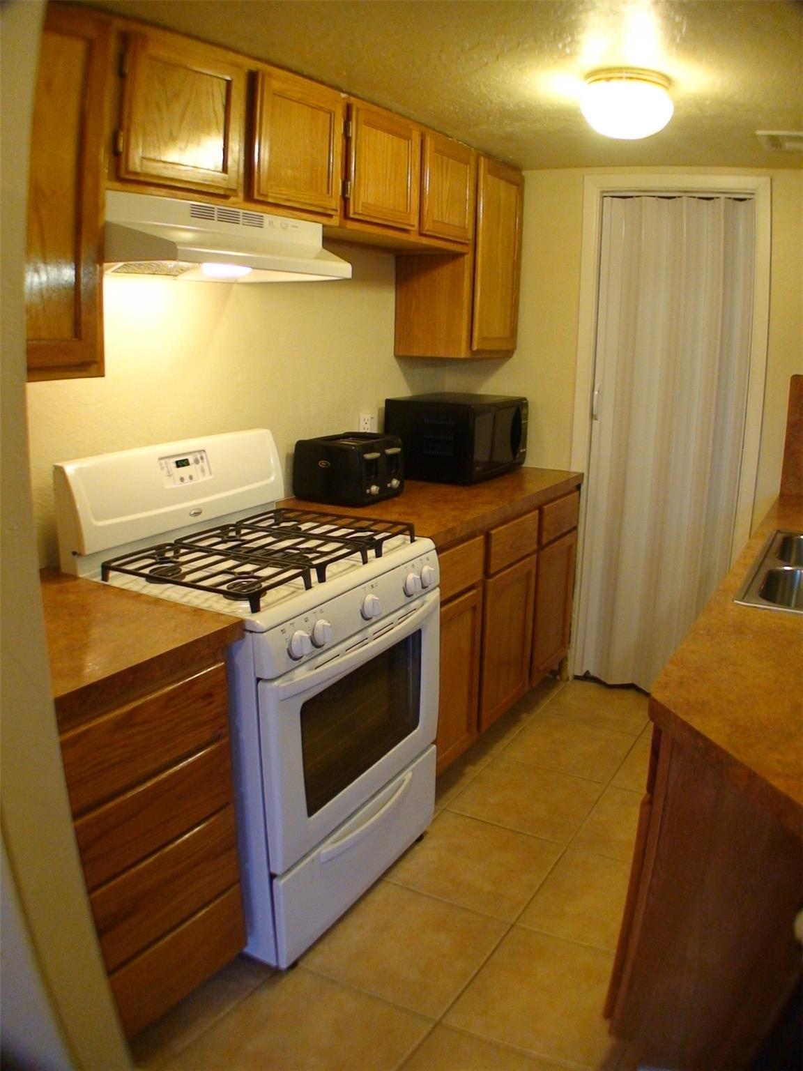 8616 Putnam Drive Austin TX 78757