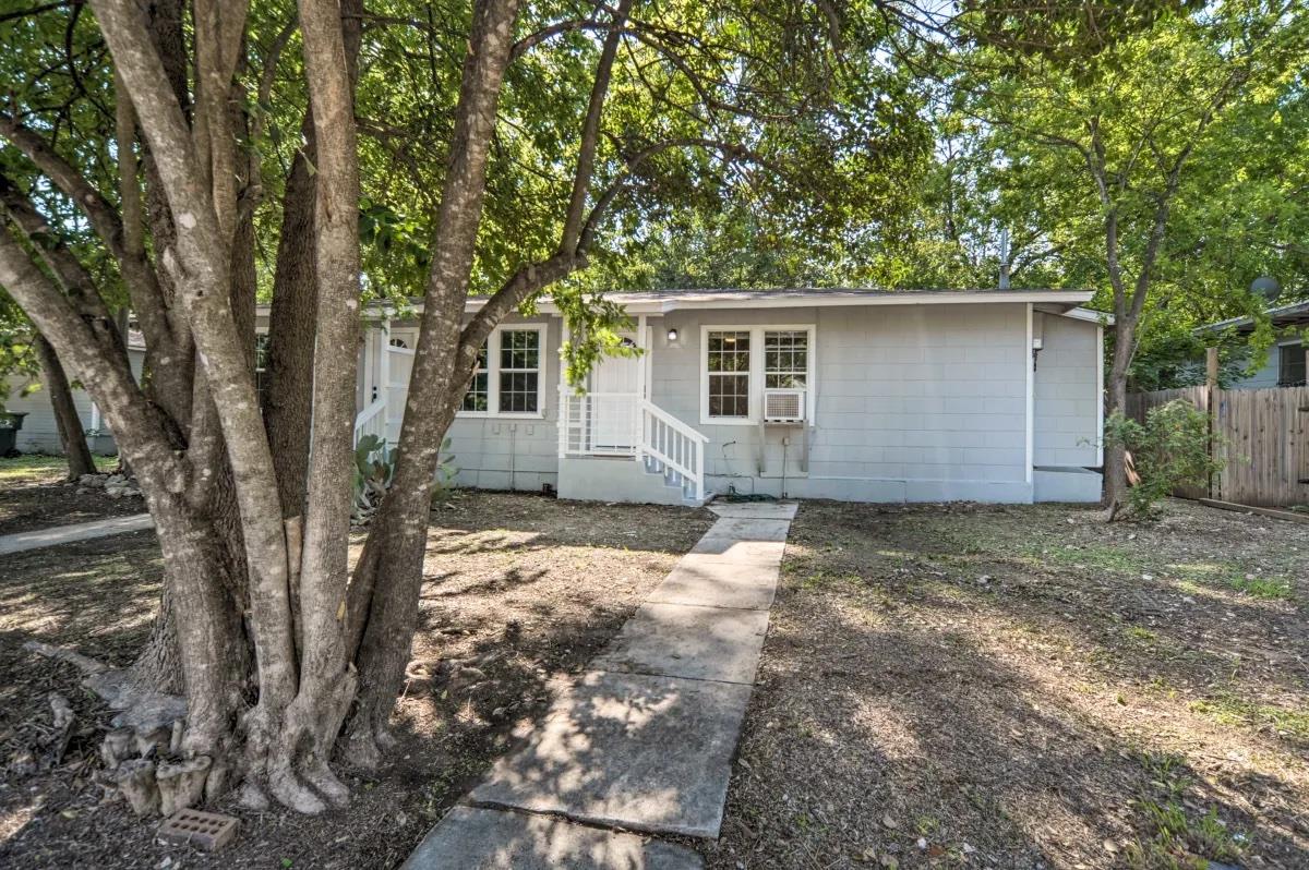 1026 Haynes Street San Marcos TX 78666