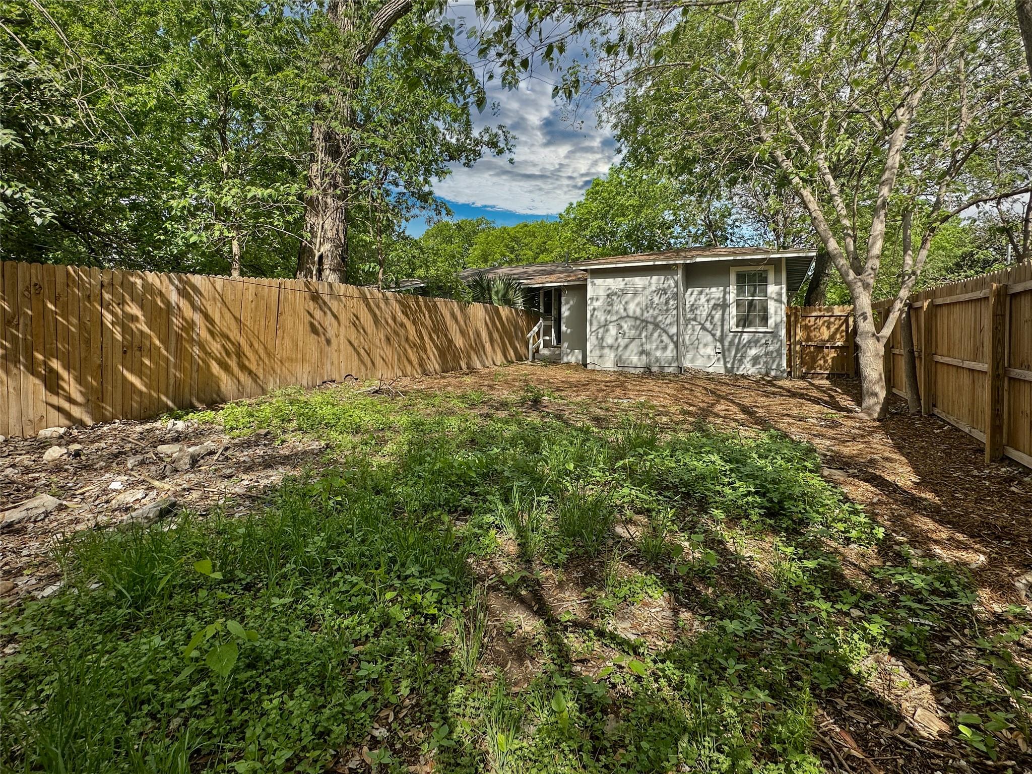 1026 Haynes Street San Marcos TX 78666