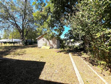 525 Washburn Street Taylor TX 76574