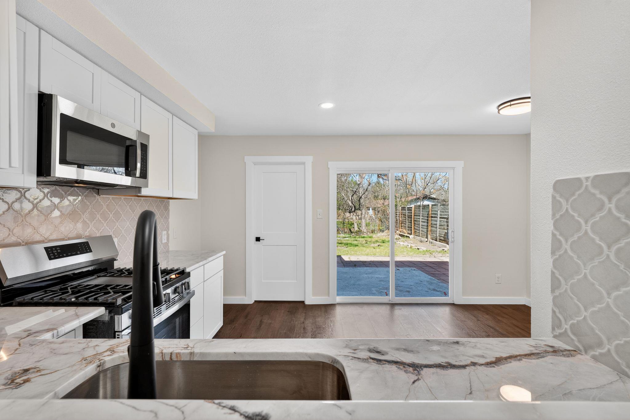 1402 Southport Drive Austin TX 78704