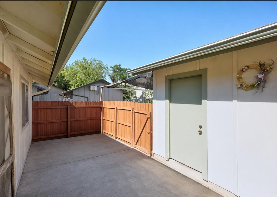 10406 Little Pebble Drive Austin TX 78758