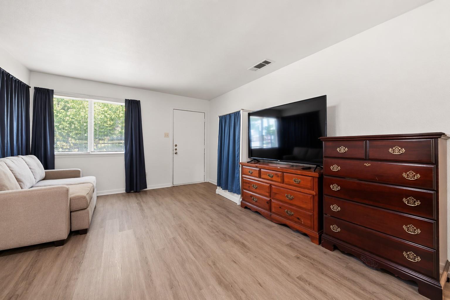10406 Little Pebble Drive Austin TX 78758