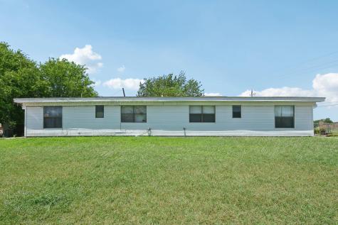525 Lenora Drive Taylor TX 76574