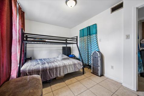 525 Lenora Drive Taylor TX 76574