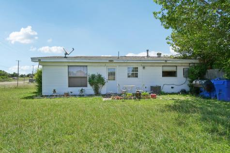 525 Lenora Drive Taylor TX 76574