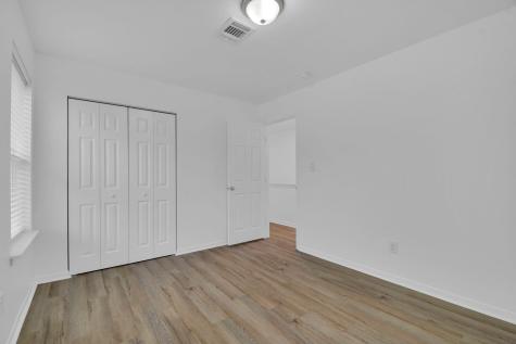 1000 E Fannin Street Luling TX 78648