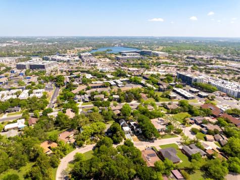 1909 Woodland Avenue Austin TX 78741