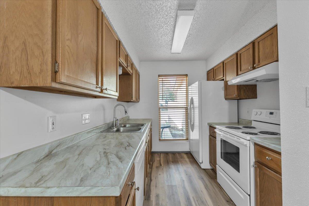 8713 Pineridge Drive Austin TX 78729