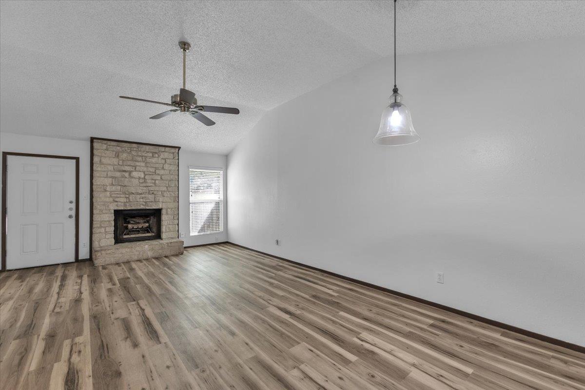 8713 Pineridge Drive Austin TX 78729