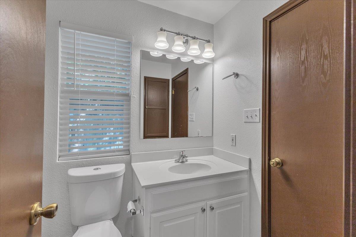 8713 Pineridge Drive Austin TX 78729