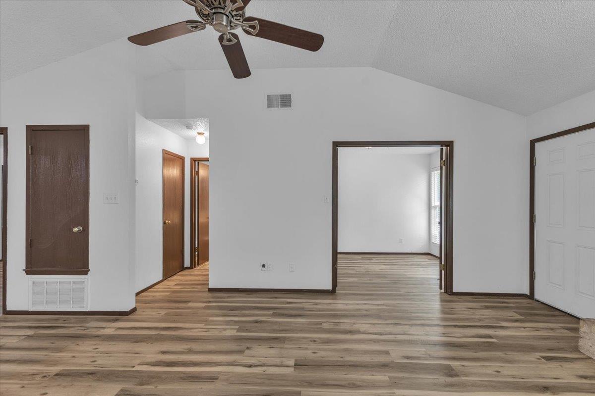 8713 Pineridge Drive Austin TX 78729