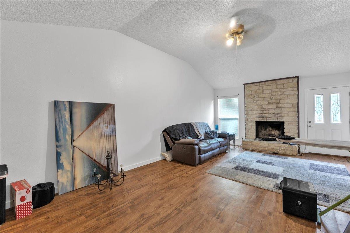 8713 Pineridge Drive Austin TX 78729
