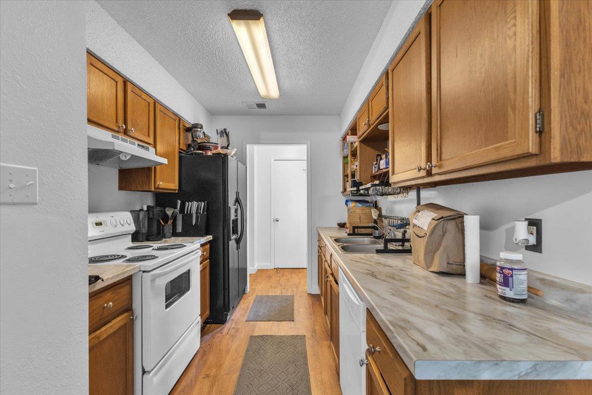 8713 Pineridge Drive Austin TX 78729