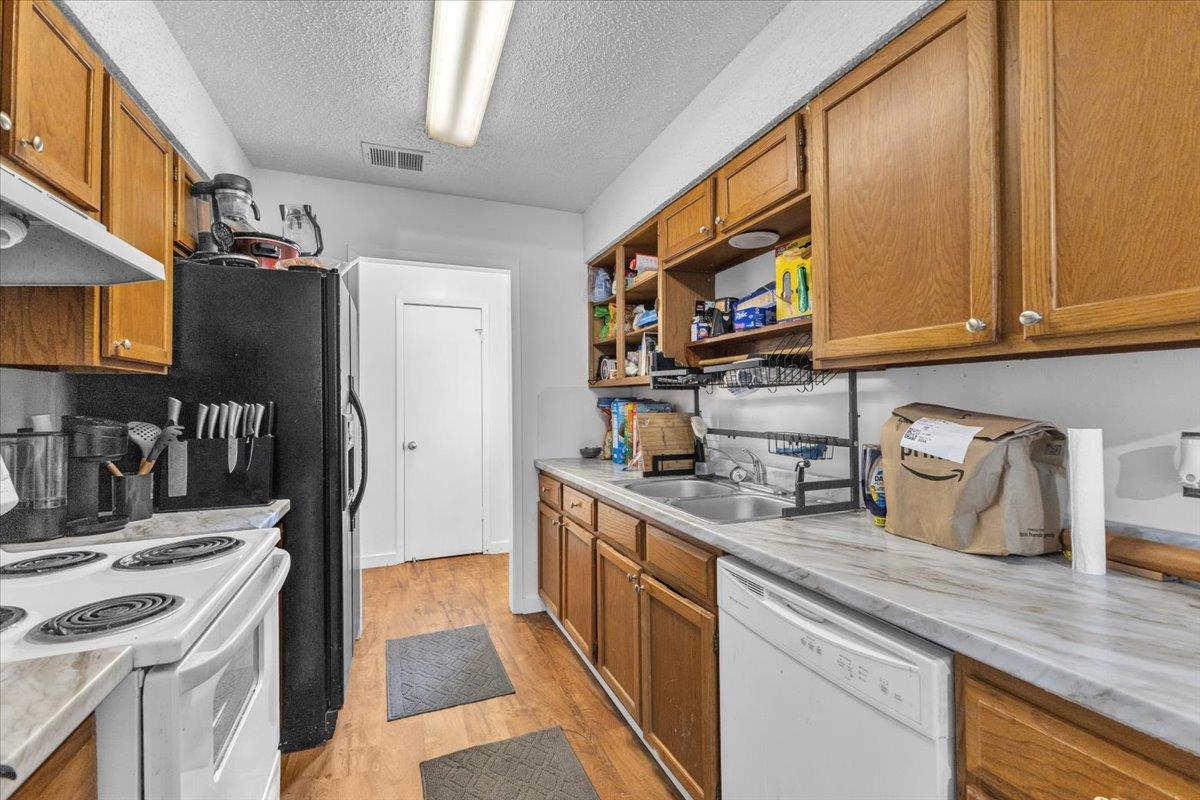 8713 Pineridge Drive Austin TX 78729