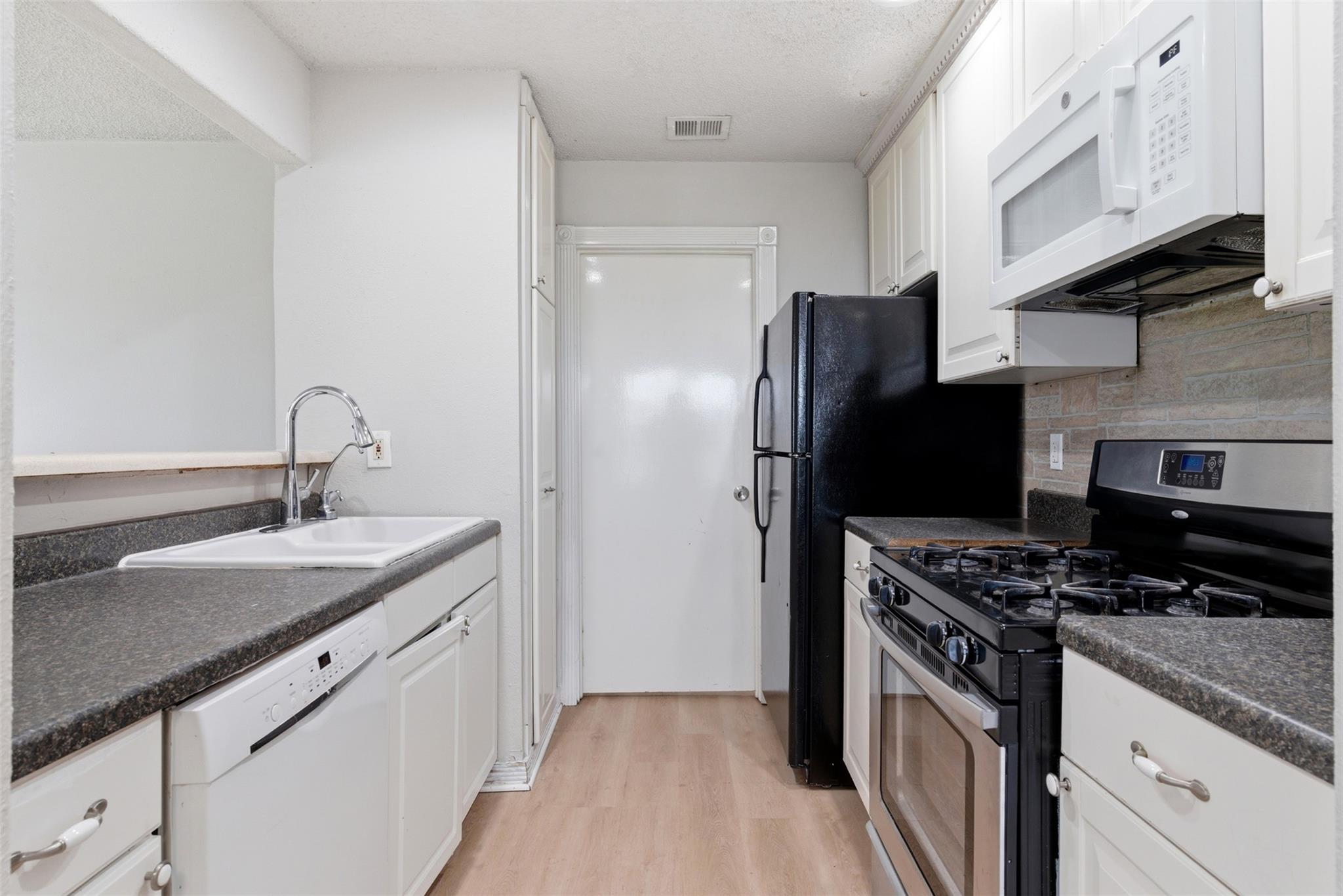 1407 Warrior Lane Del Valle TX 78617