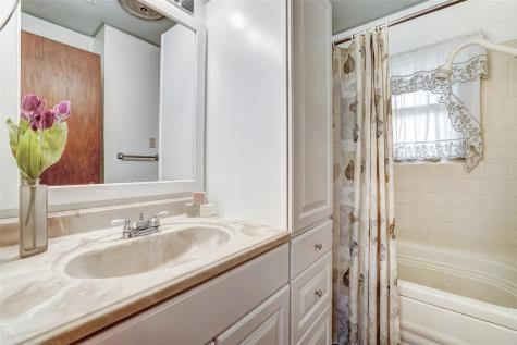 8606 Thunderbird Road Austin TX 78736