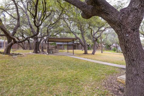 8606 Thunderbird Road Austin TX 78736
