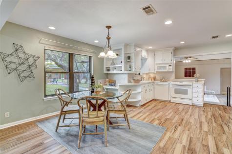 8606 Thunderbird Road Austin TX 78736