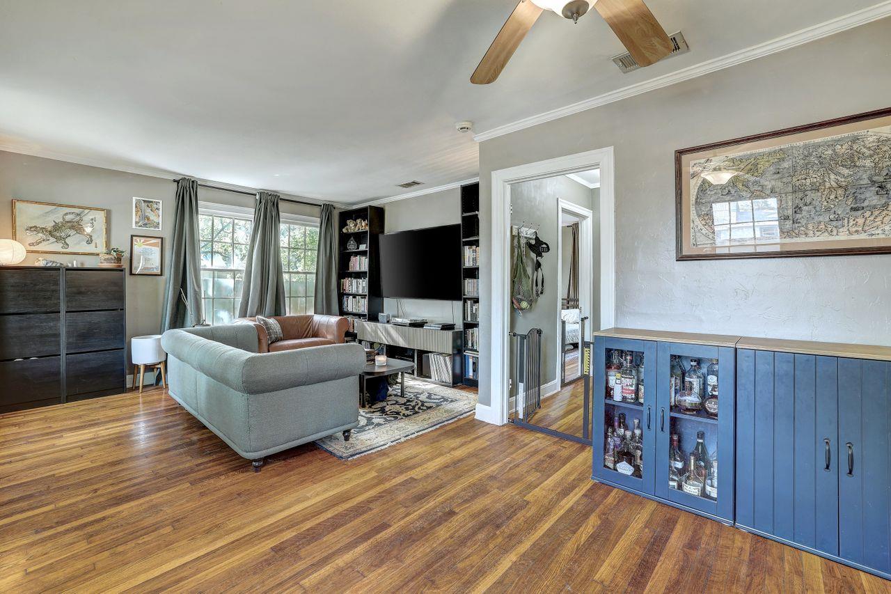 809 E 44th Street Austin TX 78751
