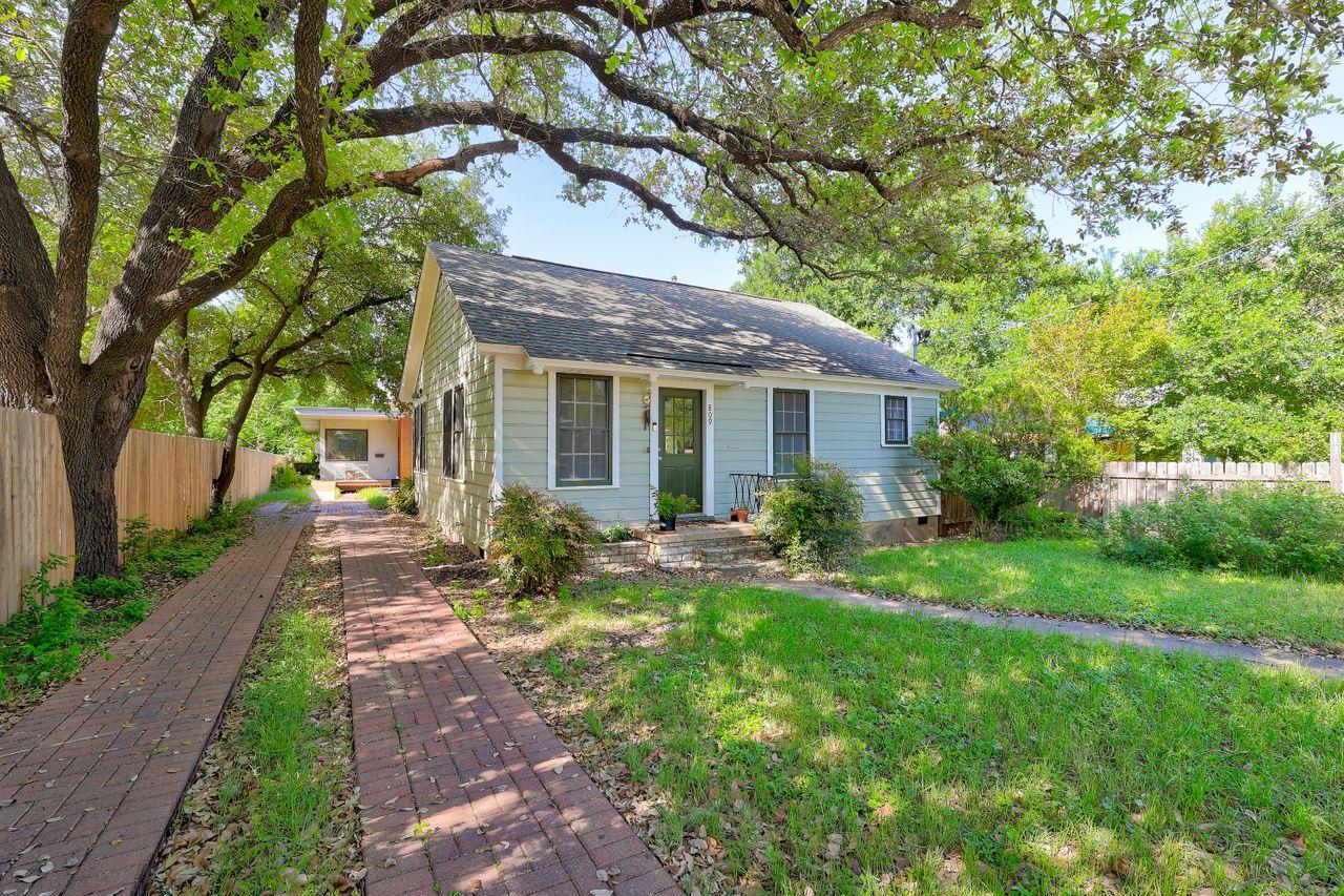 809 E 44th Street Austin TX 78751