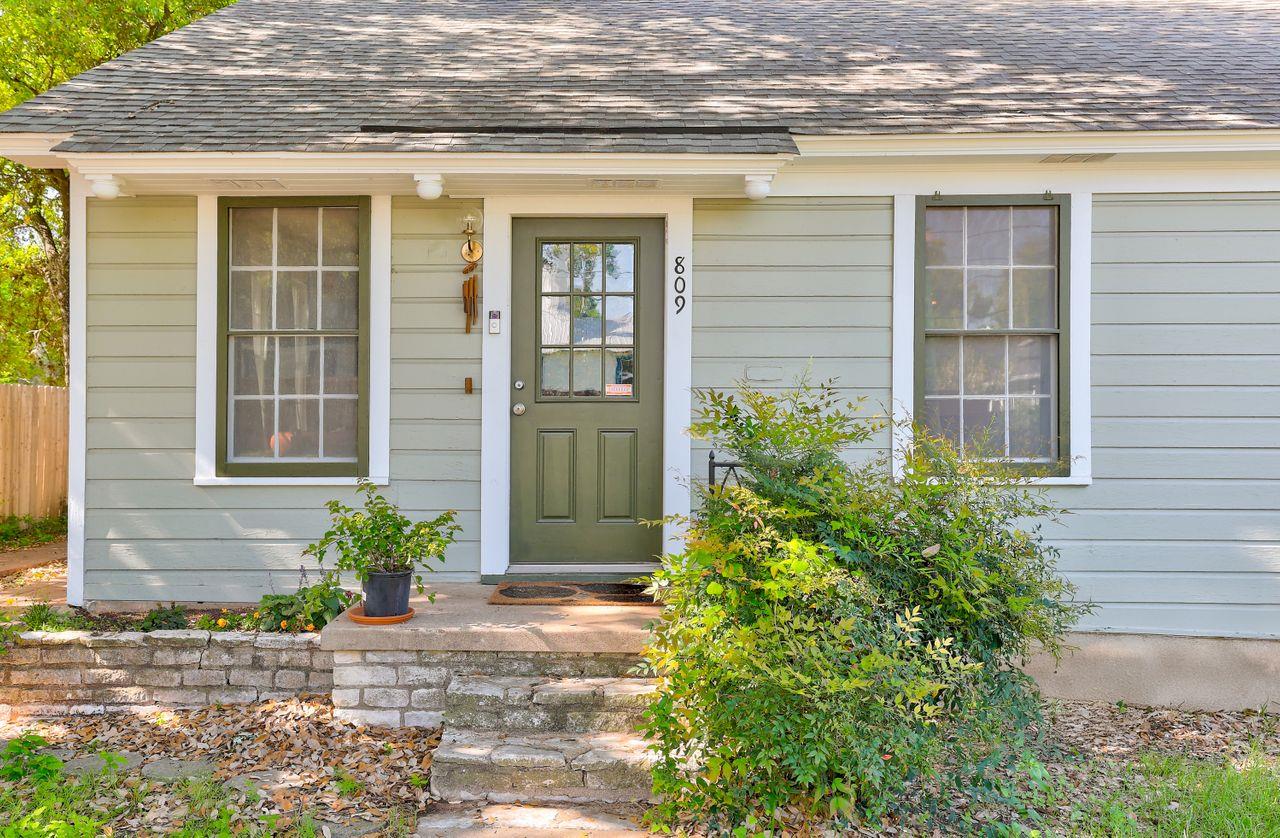 809 E 44th Street Austin TX 78751